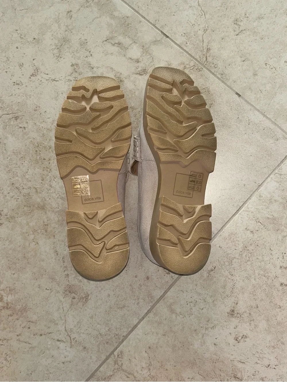 Dolce Vita Elias Loafers Flats 8 Tan Cream Suede